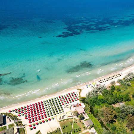 Simantro Resort Sani  외부 사진 Aerial view of the beach
