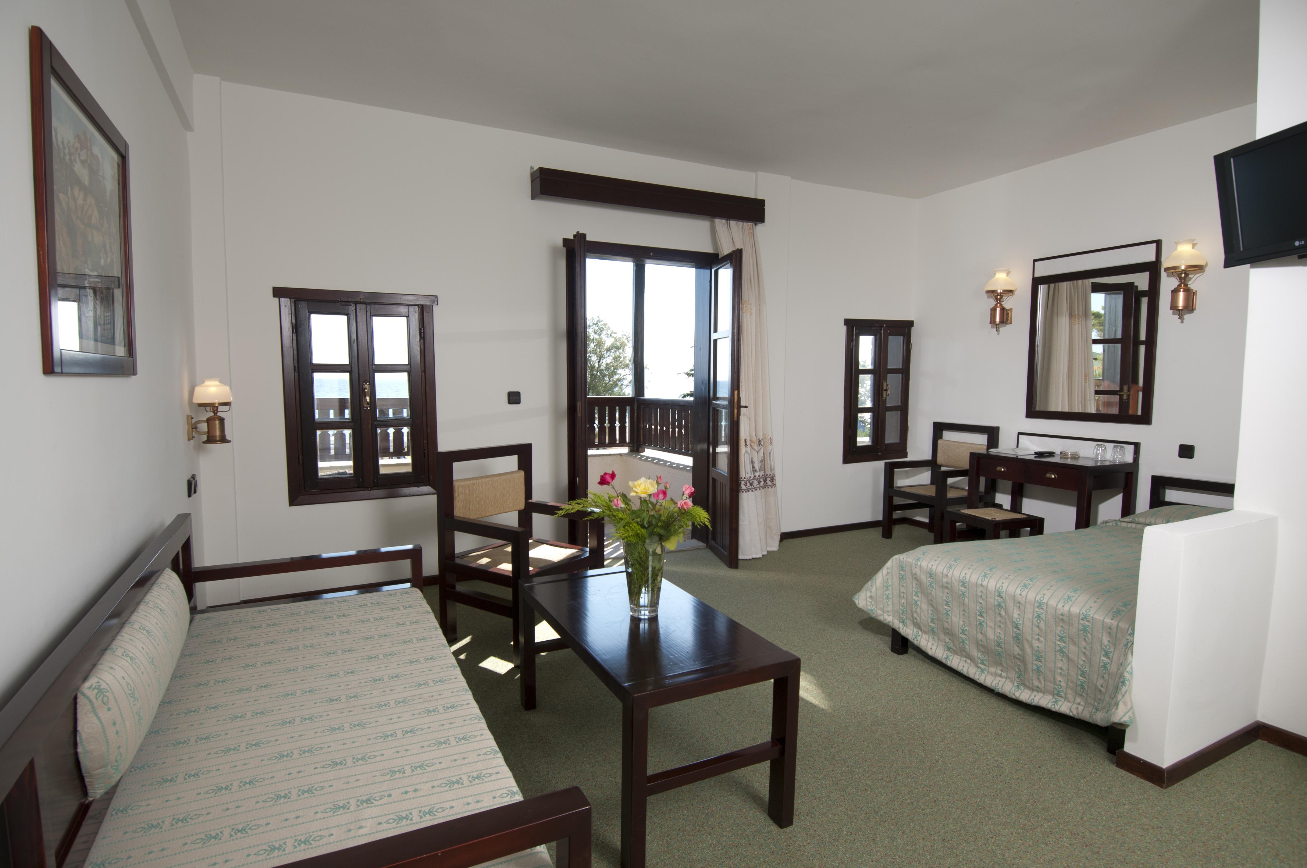 Simantro Resort Sani  외부 사진 A typical hotel room