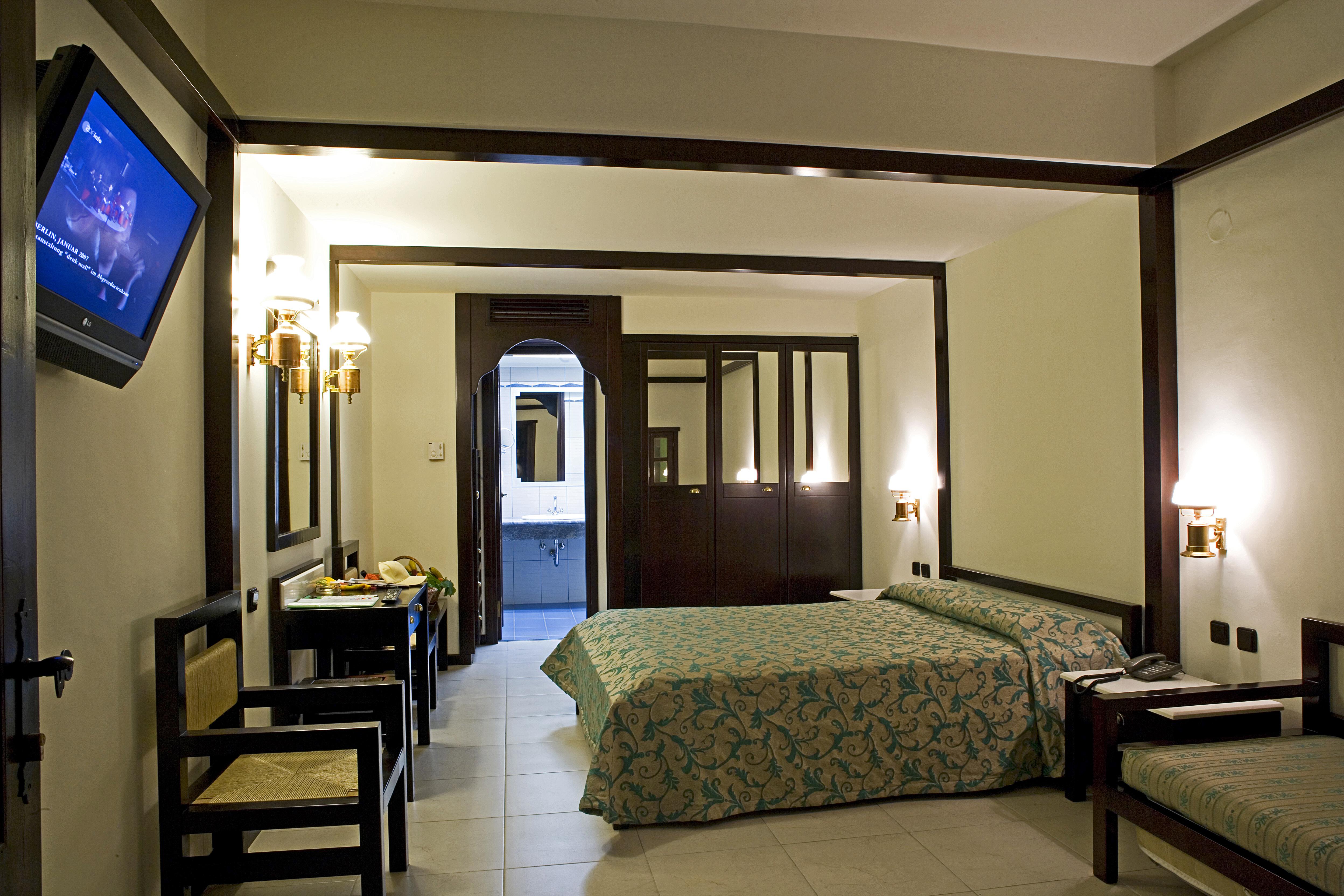 Simantro Resort Sani  외부 사진 A room at the hotel