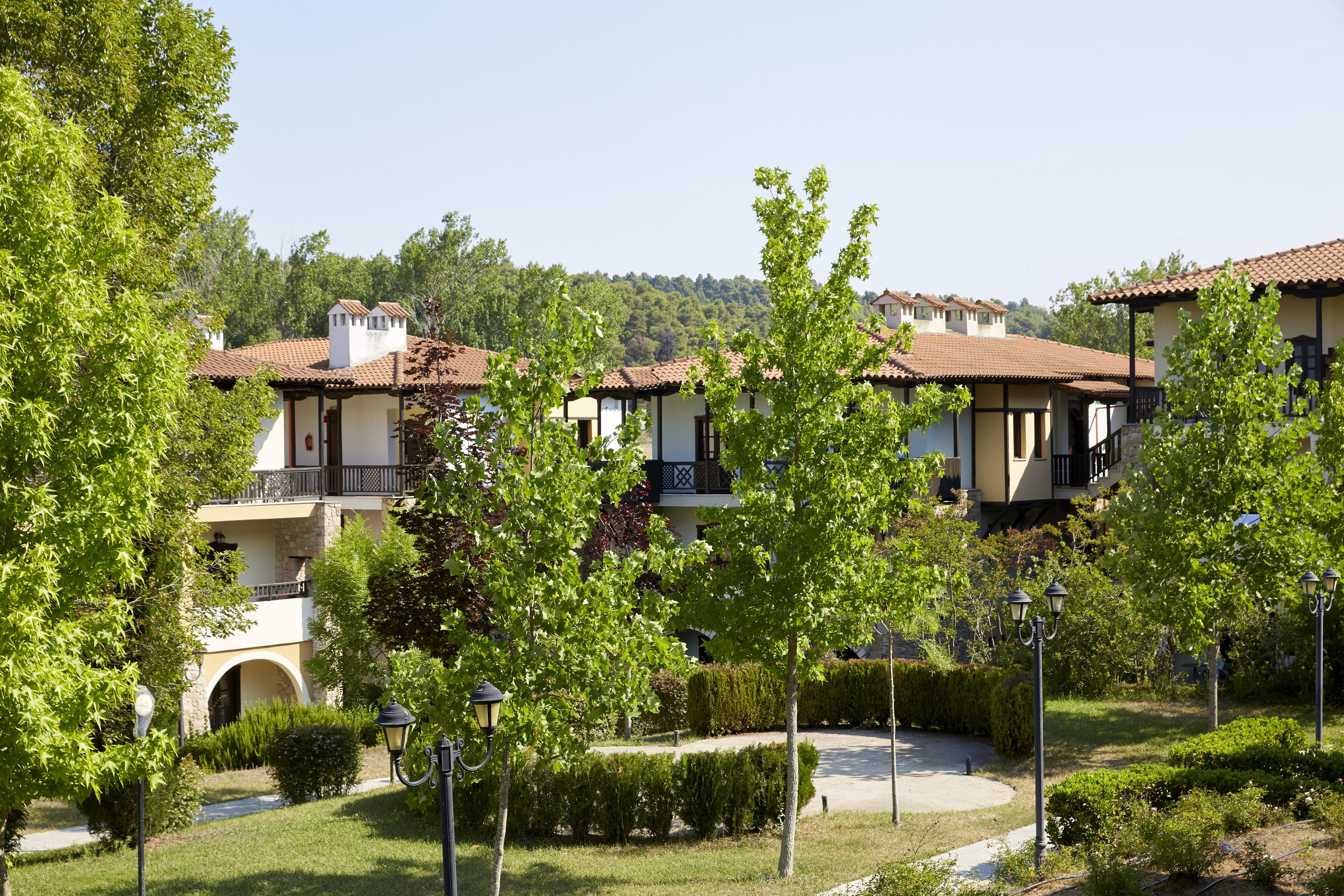 Simantro Resort Sani  외부 사진 The campus of the University of Patras
