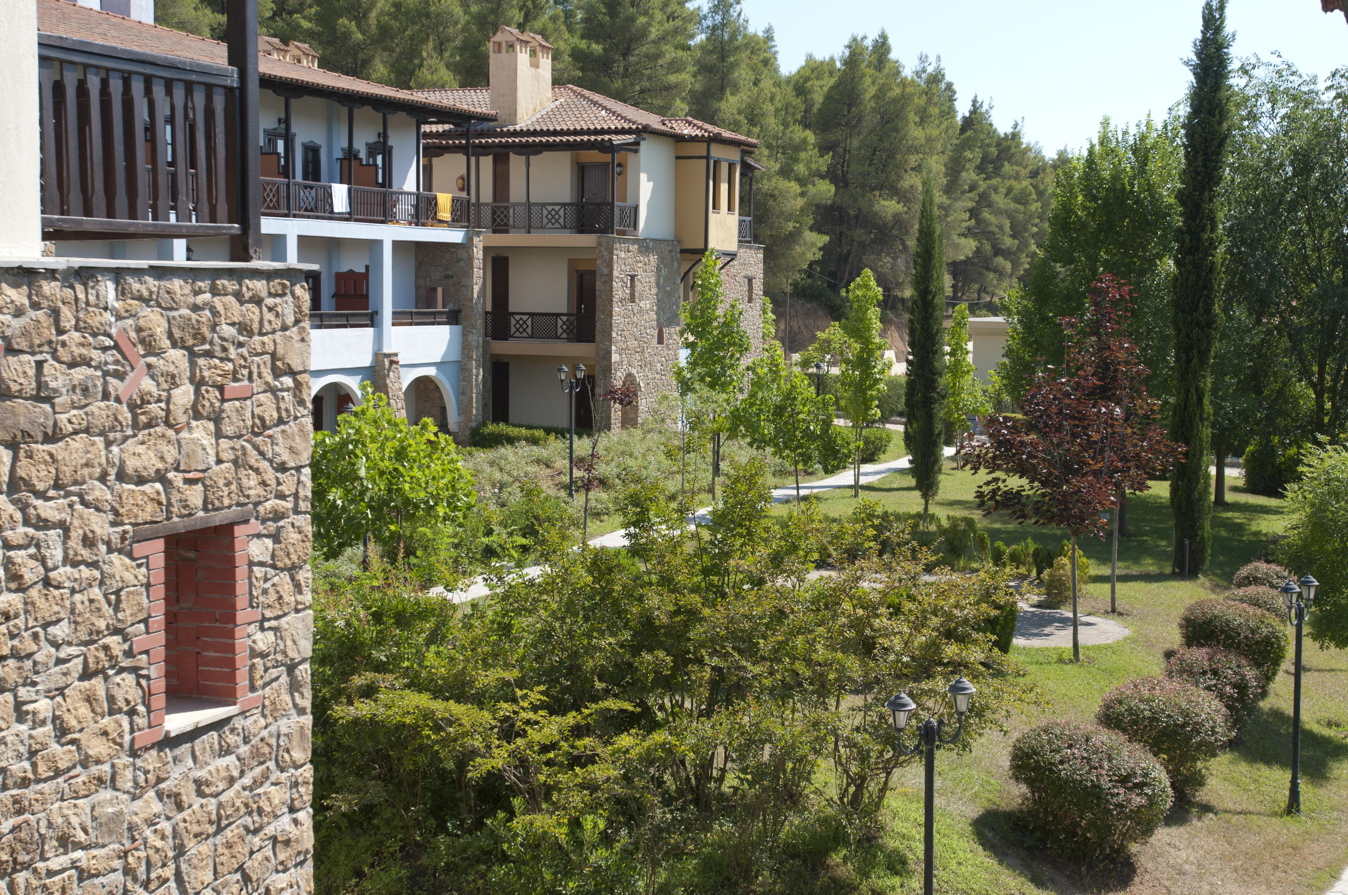 Simantro Resort Sani  외부 사진 The campus of the University of Patras