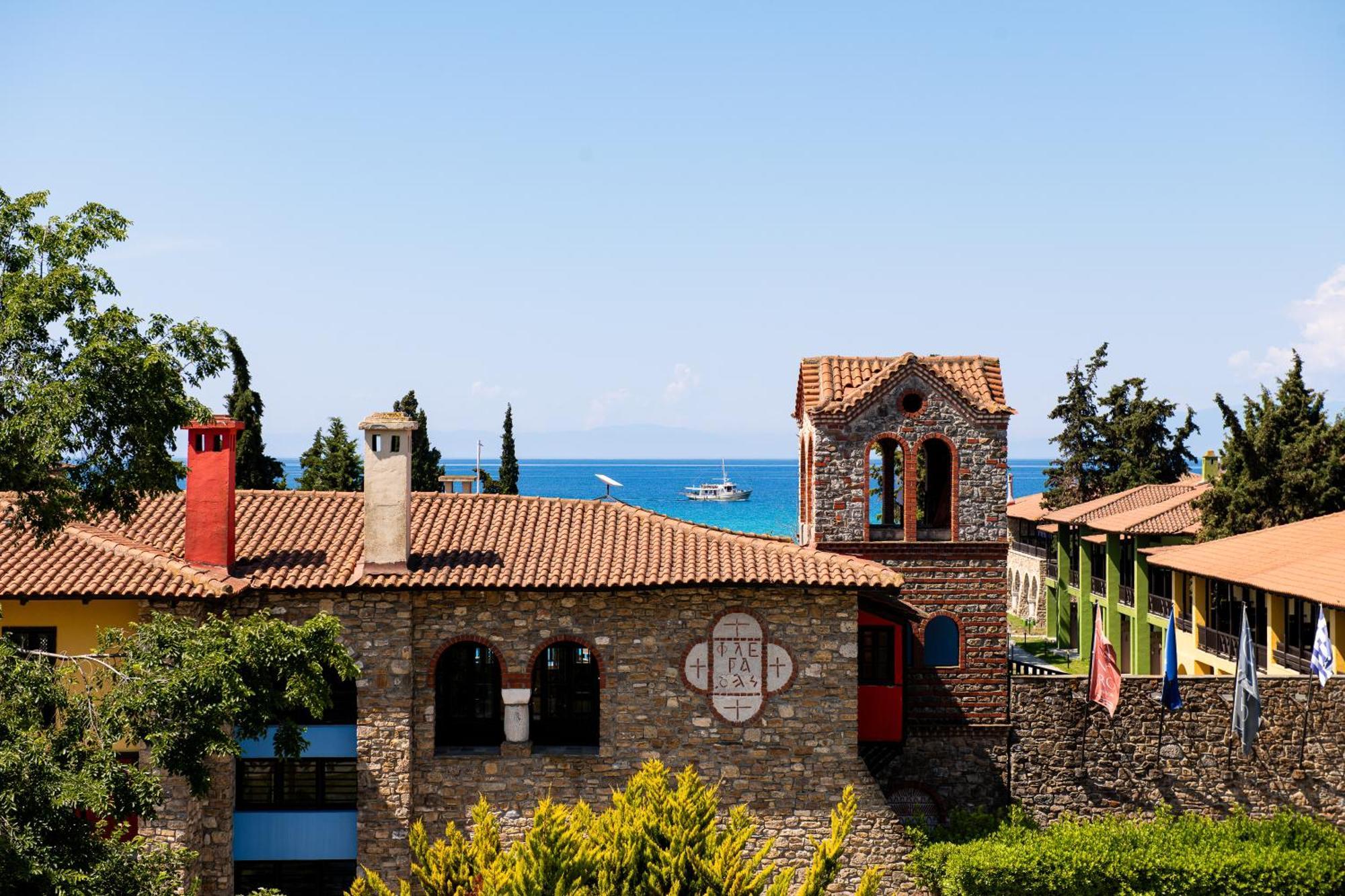 Simantro Resort Sani  외부 사진 The monastery of Panagia Tourliani